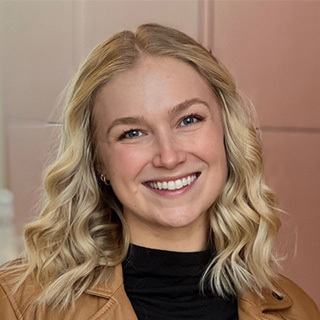 Headshot of Katie Luna.