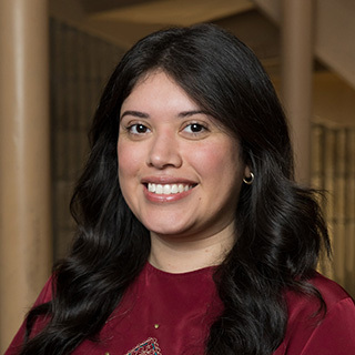 Headshot of Mayra Arpero.