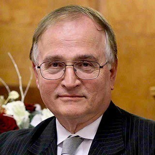 Headshot of Nicholas Peppas.