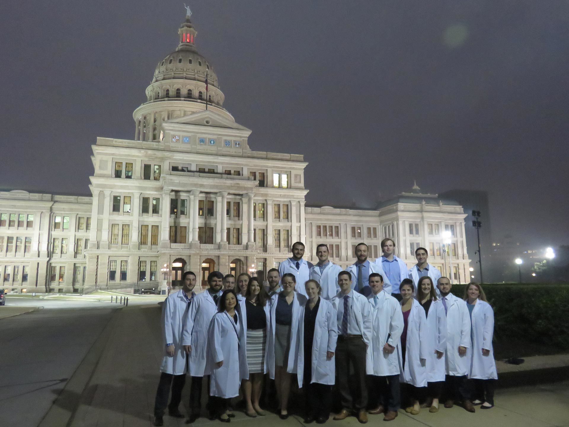 Emergency Medicine residents in front of the Texas Capitol.