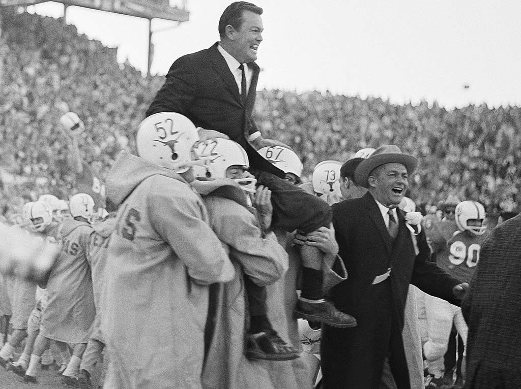 Coach Darrell K Royal and team